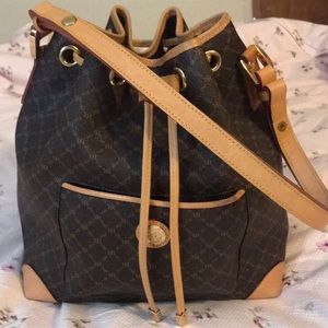 Rioni luxury bucket purse.